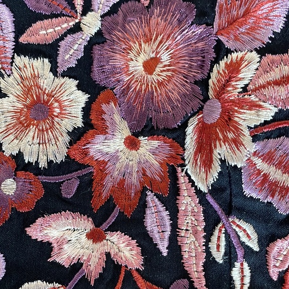 Style & Co black stretch pull on pants with embroidered floral bouquet slim leg - Picture 13 of 13